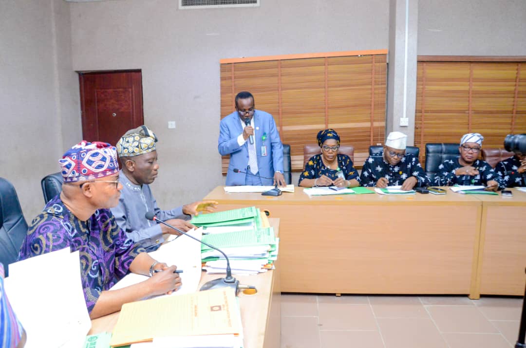 OGUN ASSEMBLY COMMENDS OFFICE OF HEAD OF SERVICE ON REFORMS, OTHERSOGUN ASSEMBLY COMMENDS OFFICE OF HEAD OF SERVICE ON REFORMS, OTHERS