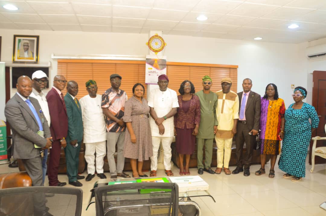 OGHA SPEAKER HOSTS FMC ABEOKUTA MANAGEMENT, PLEDGES SUPPORT FOR QUALITY HEALTHCARE DELIVERY
